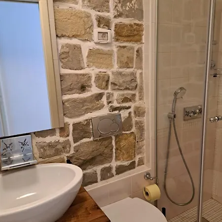 公寓 Apartma Via Flavia *