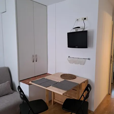 Apartma Via Flavia דירה *