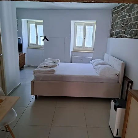 Apartma Via Flavia