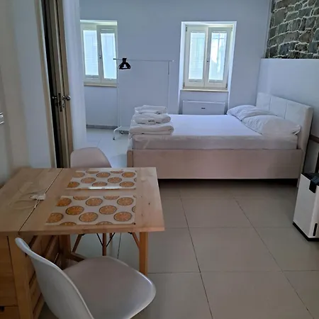 דירה Apartma Via Flavia איזולה
