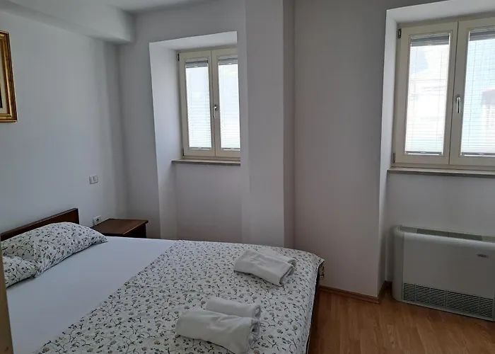 Apartma Via Flavia 아파트